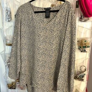 Chelsea & Theodore Black and White Long Sleeve Shirt